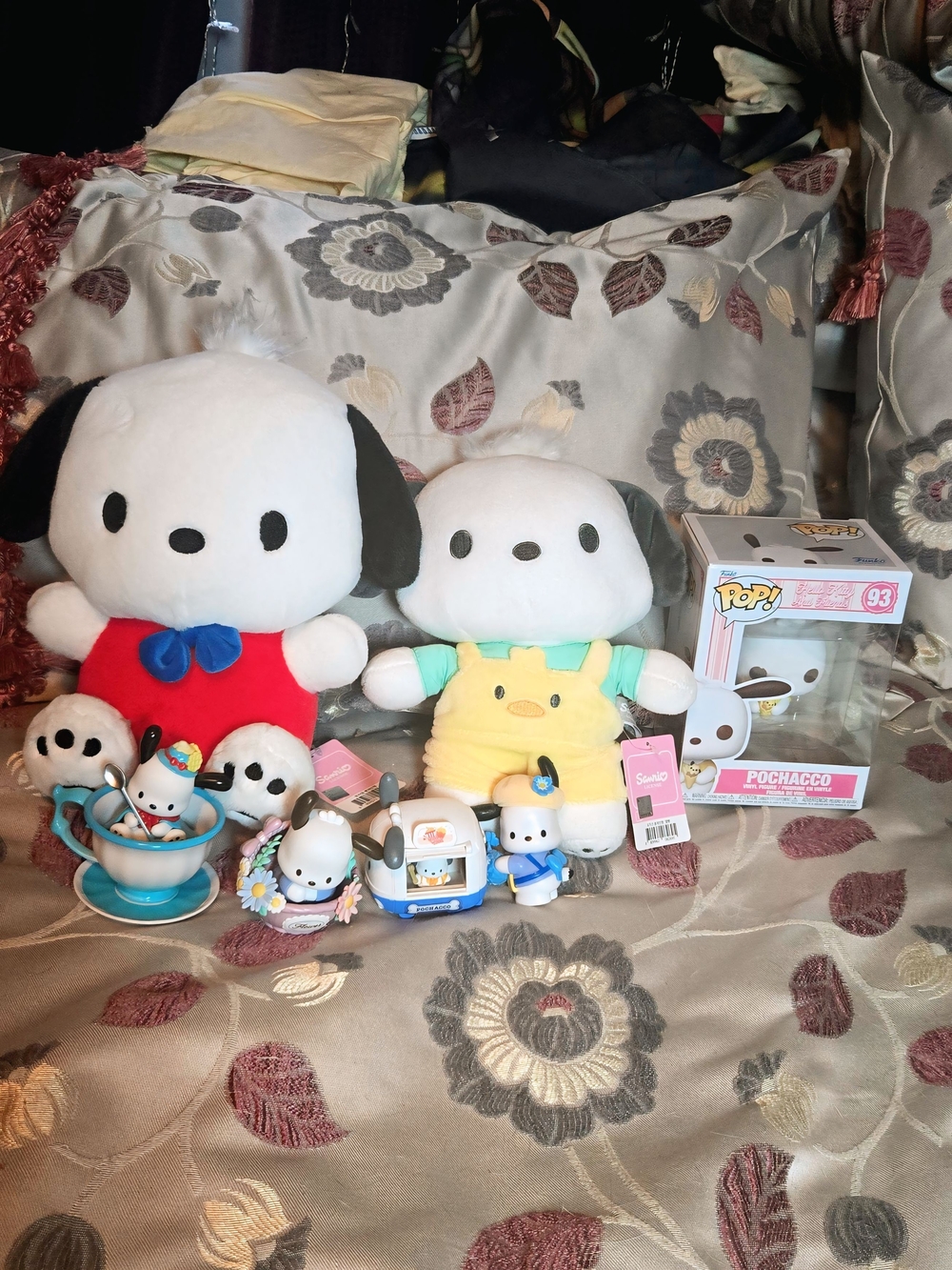 Sanrio Pochacco Plush & Figure Set - NWT And NWOT